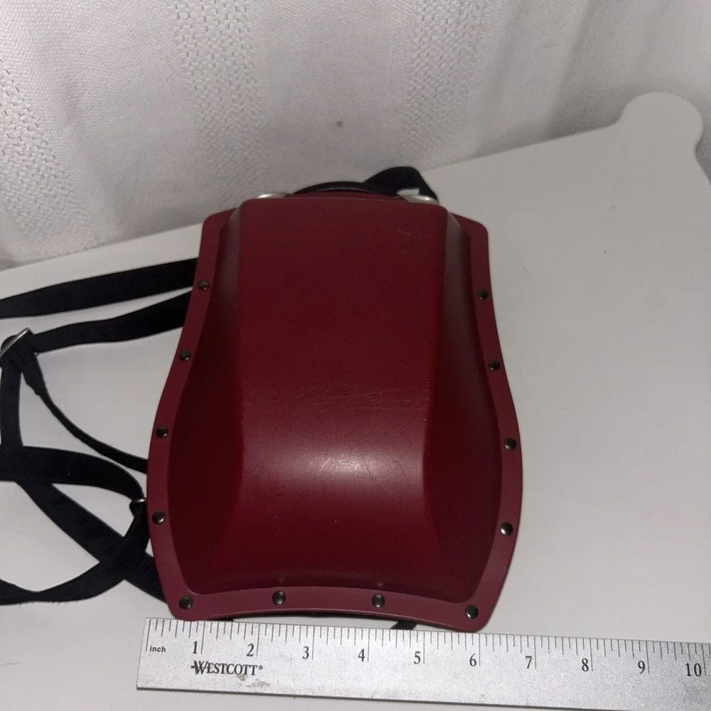 BOBLBE-E SWEDEN, HARD‎ SHELL BACKPACK, NWOT, UNUSED LABEL, PAT. PEND'G, UNISEX